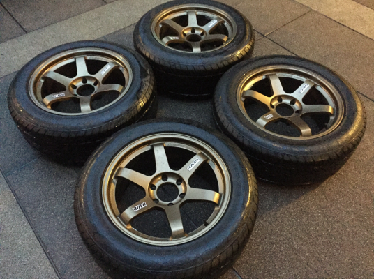 ล้อ TE37 ขอบ20 พร้อมยาง 275 55 20 ปลายปี14 ดอกเต็ม ใช้งานน้อย ราคาไม่แพง