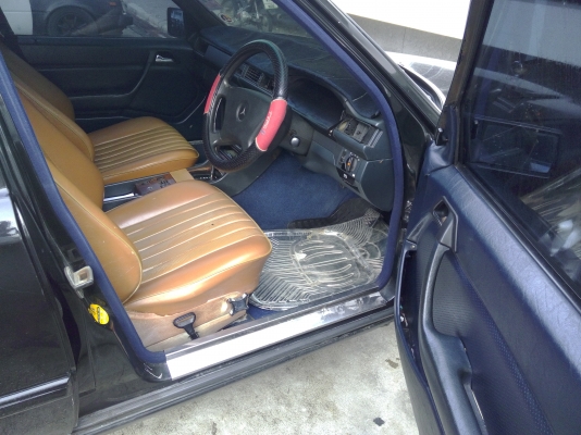 เบนซ์230E124 วาง 1 J เกียร์ออโต gas สวยพร้อมขับ85000 เบนซ์230E124 วาง 1 J เกียร์ออโต gas สวยพร้อมขับ85000