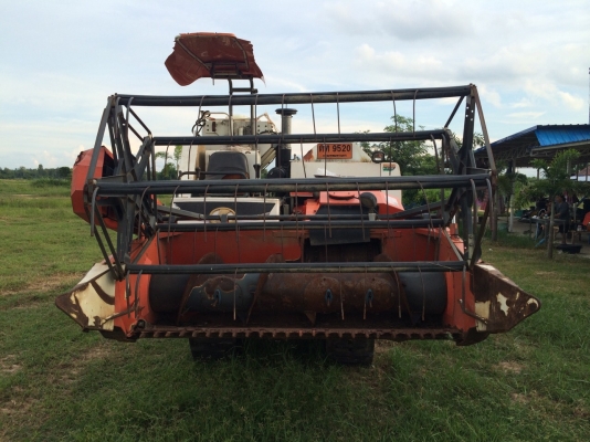 ขายรถเกี่ยวคูโบต้า Dc60 มีเล่มทะเบียน
