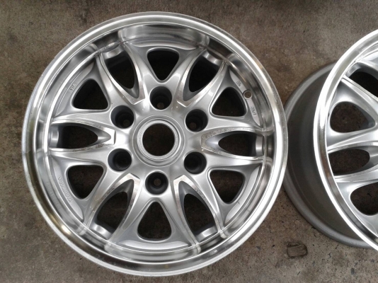 ขอบ15นิ้ว6รู สวยๆ 4 ล้อ ราคา 5800 บาท ขอบ15นิ้ว6รู สวยๆ 4 ล้อ ราคา 5800 บาท