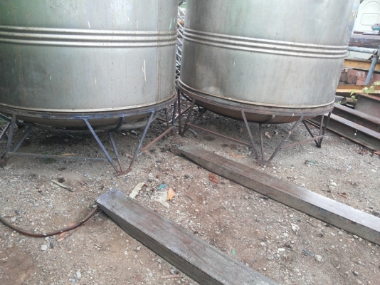 ขายถังน้ำสแตนเลสขนาด 4000 ลิตรสภาพสวย ขายถังน้ำสแตนเลสขนาด 4000 ลิตรสภาพสวย