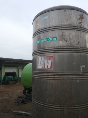 ขายถังน้ำสแตนเลสขนาด 4000 ลิตรสภาพสวย ขายถังน้ำสแตนเลสขนาด 4000 ลิตรสภาพสวย