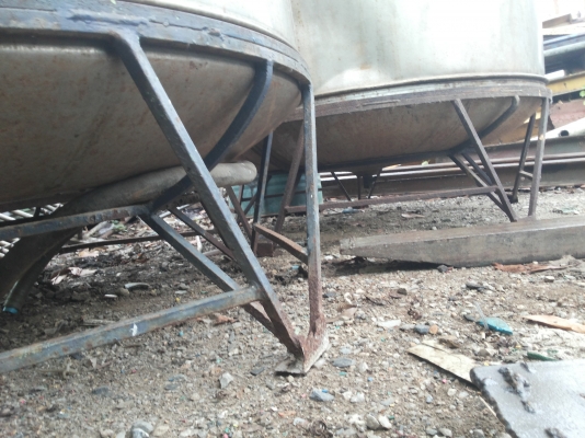 ขายถังน้ำสแตนเลสขนาด 4000 ลิตรสภาพสวย ขายถังน้ำสแตนเลสขนาด 4000 ลิตรสภาพสวย