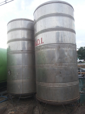 ขายถังน้ำสแตนเลสขนาด 4000 ลิตรสภาพสวย ขายถังน้ำสแตนเลสขนาด 4000 ลิตรสภาพสวย