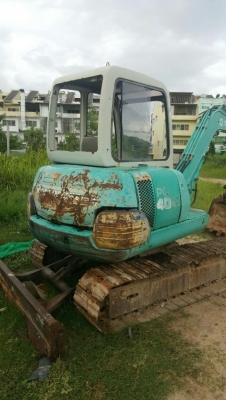 ขายแบคโฮ  pc40-7