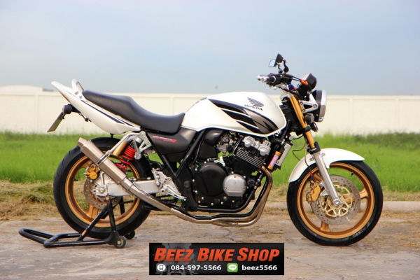ขาย HONDA CB400 SF VTEC3 ปี 2006 สภาพหล่อๆ แต่งเต็ง  ทะเบียนแท้พร้อมโอน