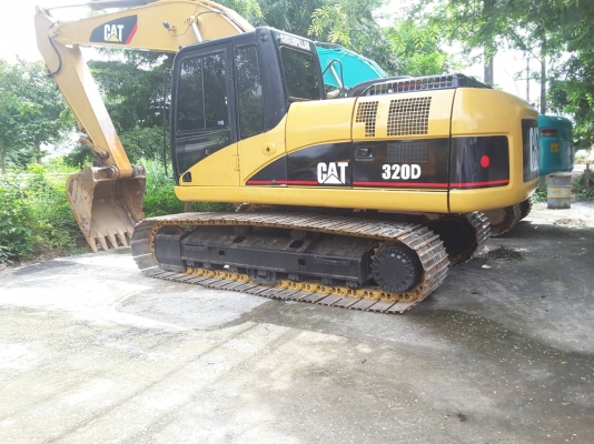 ขาย!! >>> CAT 320D ตัวแรก <<< รถพร้อมใช้งาน โซ่ใหม่ ลอนเลอร์ใหม่ เล่มทะเบียน ราคา 1,880,000 บาท ต่อรอง