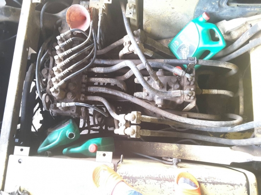 ขาย!! >>> Komatsu Pc200 รุ่น 6 <<< ราคา 890,000 บาท ต่อรอง