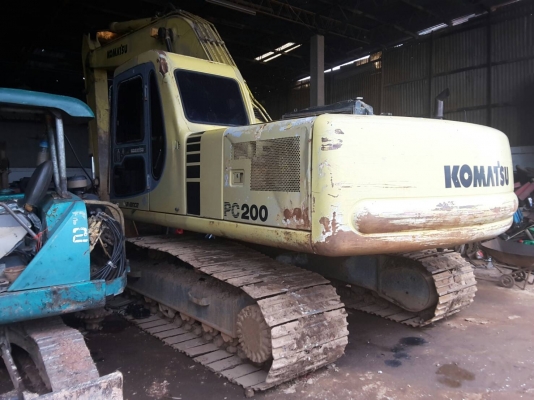 ขาย!! >>> Komatsu Pc200 รุ่น 6 <<< ราคา 890,000 บาท ต่อรอง