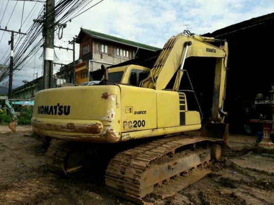 ขาย!! >>> Komatsu Pc200 รุ่น 6 <<< ราคา 890,000 บาท ต่อรอง