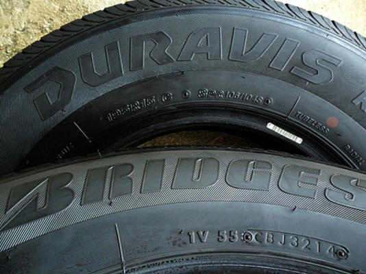 ยางกระบะขอบ15 บริดสโตน195 R15 ลงพื้นปี15 (4เส้น3,200)