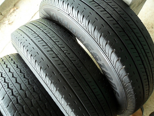 ยางกระบะขอบ15 บริดสโตน195 R15 ลงพื้นปี15 (4เส้น3,200)