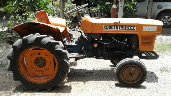 L2000สภาพใช้งานใด้เลยคับใว้ลากของตัดหญ้าไถนาสบายเลยคับ
