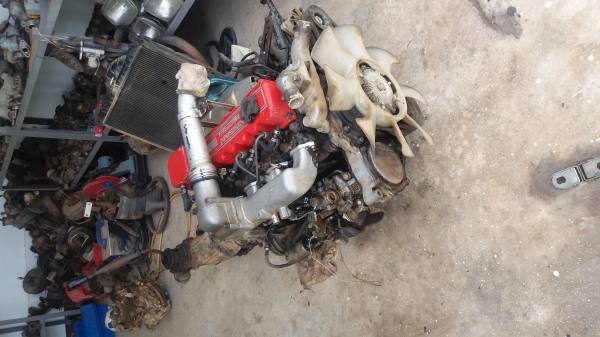 ขายเครื่อง NISSAN BD 25 พร้อมเกียร์ ขายเครื่อง NISSAN BD 25 พร้อมเกียร์