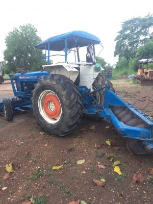 FORD 5000T-1. รถสวยๆพร้อมใช้สุดๆๆ อุปกรณดันหน้า ผานหลัง FORD 5000T-1. รถสวยๆพร้อมใช้สุดๆๆ อุปกรณดันหน้า ผานหลัง