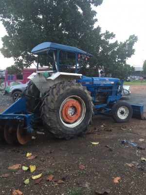 FORD 5000T-1. รถสวยๆพร้อมใช้สุดๆๆ อุปกรณดันหน้า ผานหลัง FORD 5000T-1. รถสวยๆพร้อมใช้สุดๆๆ อุปกรณดันหน้า ผานหลัง