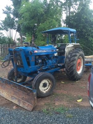 FORD 5000T-1. รถสวยๆพร้อมใช้สุดๆๆ อุปกรณดันหน้า ผานหลัง FORD 5000T-1. รถสวยๆพร้อมใช้สุดๆๆ อุปกรณดันหน้า ผานหลัง