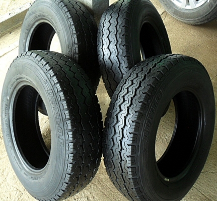 ยางกระบะขอบ15 ดันล็อป195 R15 ลงพื้นปี14 (4เส้น 2,700)