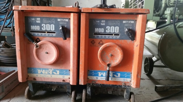 ขายครับตู้เชื่อมพลัง300 A