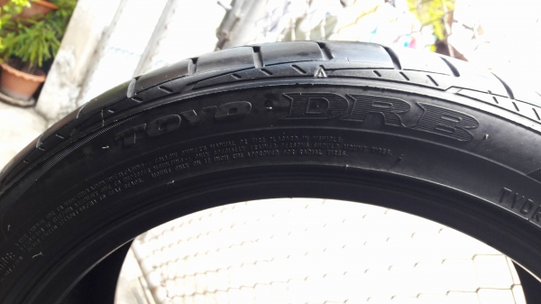 ขายยาง 215/45/17 TOYO DRB ปี13 1ชุด ขายยาง 215/45/17 TOYO DRB ปี13 1ชุด
