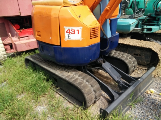 ขายรถแบคโฮเล็ก สวยๆพร้อมใช้งาน HITACHI EX30UR ราคาเบาๆ