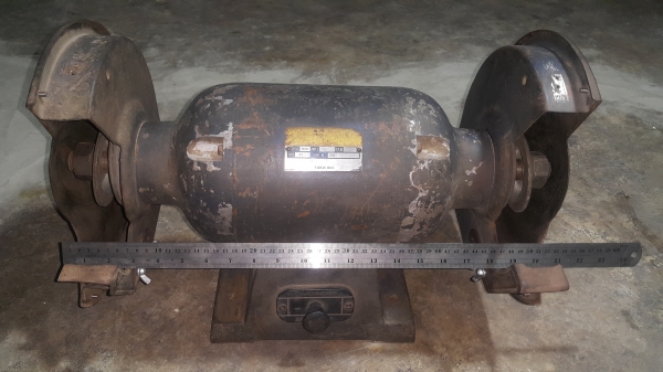 แท่นเจียร มอเตอร์ขนาด 2แรง แกนเพลา 1นิ้ว ใบ 10 นิ้ว