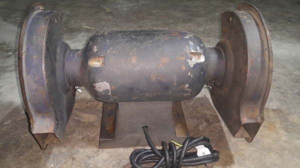 แท่นเจียร มอเตอร์ขนาด 2แรง แกนเพลา 1นิ้ว ใบ 10 นิ้ว