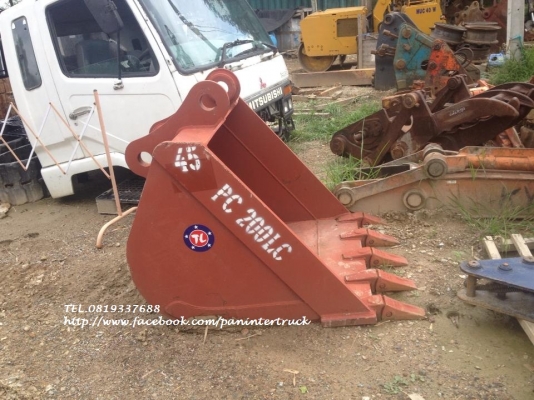 *สินค้าใหม่ ประกอบนอกBUCKET บุ๊งกี๋สำหรับรถขุดไซค์ 200,220 สลัก 80 มิล/แบบธรรมดา /5 ฟัน/ปากกว้าง : 45 นิ้ว /ราคาเพียง(ใบละ) 42,000 บาท