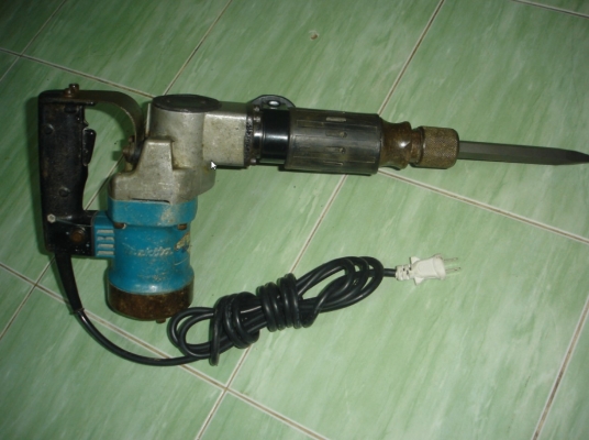 ขายเครื่องสกัดไฟฟ้า(แย็ก)ยี่ห้อmakitaรุ่นHM0810ของแท้(made in japan)พร้อมใช้งาน