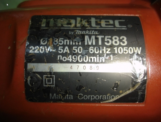 ขายเลื่อยวงเดือนผ่าไม้ขนาดใบ7"ยี่ห้อMaktecรุ่นMT583(1050W)