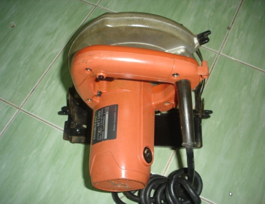 ขายเลื่อยวงเดือนผ่าไม้ขนาดใบ7"ยี่ห้อMaktecรุ่นMT580(1050W)