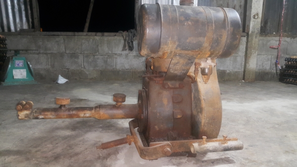 ขายเครื่องเรือเก่า wisconsin 9 hp ขายตามสภาพ(ขอบคุณพี่จากษริษัทนิคอน โรจนะ)