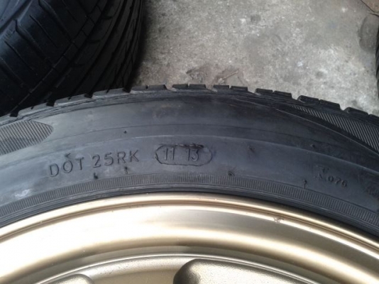 ขายล้อ te37 ขอบ 15 พร้อมยาง ขายล้อ te37 ขอบ 15 พร้อมยาง