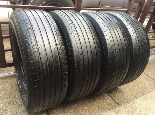 ยาง Maxxis 255 70 15 ปลายปี13 พร้อมใช้งาน ราคาไม่แพง ยาง Maxxis 255 70 15 ปลายปี13 พร้อมใช้งาน ราคาไม่แพง