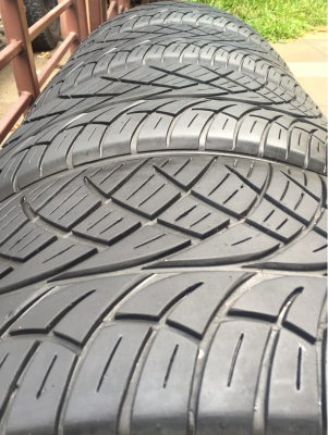 ยาง Nitto 420s 265 50 20 ปี13 ดอกเต็ม เนื้อนิ่มๆ ราคาไม่แพง