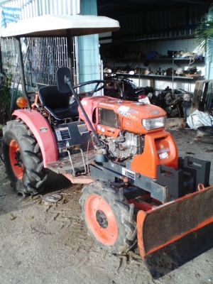 ขายรถไถ ราคา 950000 บาท