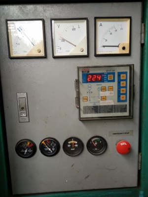 ขายเครื่องปั่นไฟ 10 kva. ราคา75,000. t0814567999