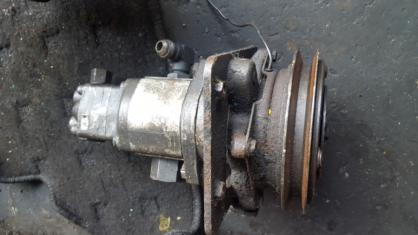 ปั๊มไฮดรอลิคหน้าครัช