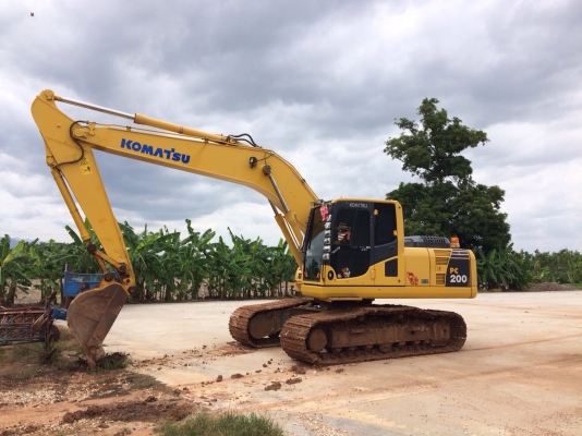 ขาย komatsu pc200-8 สวยๆ ติดต่อ 092-9823564 (ป๋าพต)