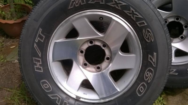 ขายล้อ16 6รู G-Wagon ยาง 245 70 16 ปี14