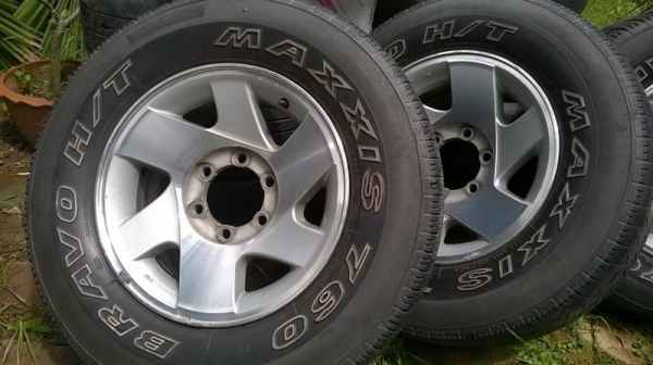 ขายล้อ16 6รู G-Wagon ยาง 245 70 16 ปี14