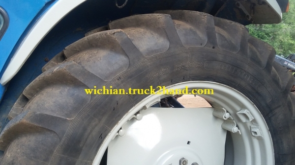 ขายแล้วยางรถไถฟอร์ดเก่านอก ยางหลัง16.9-38 สภาพ90\% ยางกะทะล้อหลังคู่ละ55,000บาท. (ยางคู่หน้าขายแล้วครับ)