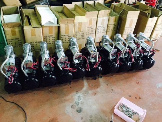 ปั้มแตรลม  12 v.