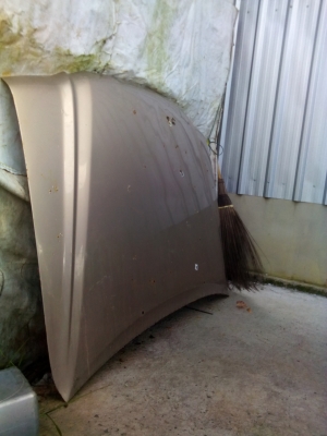 ฝากระโปรง D4D มีผุมีบุบบ้างแต่ทรงไม่เสีย