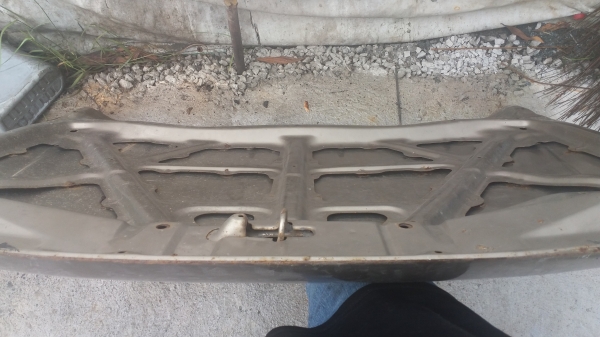 ขายฝากระโปรงD4Dมีผุมีบุบแต่ทรงดีตามสภาพ ถูกๆ