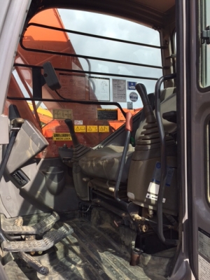 มาใหม่อีกแล้ว สำหรับท่านที่ชอบ HITACHI ZX135US ปี 2005