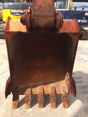 มาใหม่อีกแล้ว สำหรับท่านที่ชอบ HITACHI ZX135US ปี 2005