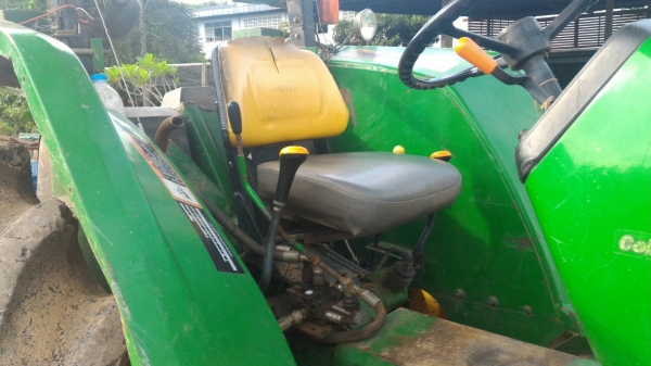 ขายรถไถ JOHN DEERE 5615K 2เพลา 89แรงม้าทะเบียนพร้อมโอน ราคา 550,000 อ.แกลง จ.ระยอง มีบริการขนส่งทั่วไทย DC Tractor Rayong 0818618678,0899347475 https://www.facebook.com/DC-Tractor-Rayong-3071545327…/shop… id line=081-8618678 id line=089-9347 ขายรถไถ JOHN DEERE 5615K 2เพลา 89แรงม้าทะเบียนพร้อมโอน ราคา 550,000 อ.แกลง จ.ระยอง มีบริการขนส่งทั่วไทย DC Tractor Rayong 0818618678,0899347475 https://www.facebook.com/DC-Tractor-Rayong-3071545327…/shop… id line=081-8618678 id line=089-9347