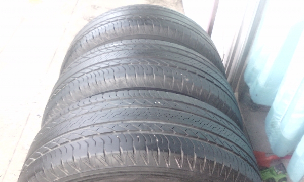 ขายยาง Bridgestone Ecopia EP850 265/65/17 ปี 14