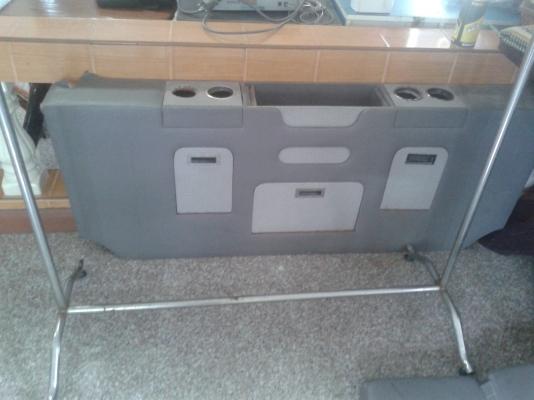 ขายชุดเบาะหลังรถ2000บาท ขายชุดเบาะหลังรถ2000บาท